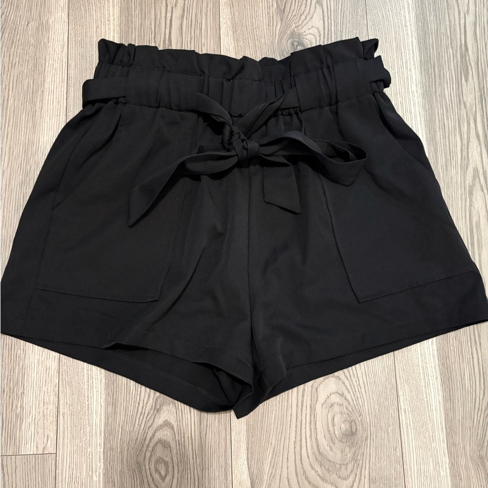 Windsor Black Shorts with Tie Size Medium